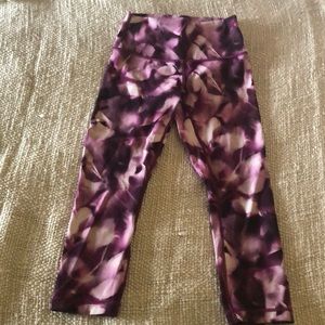 Lululemon wunder  under purple leggings